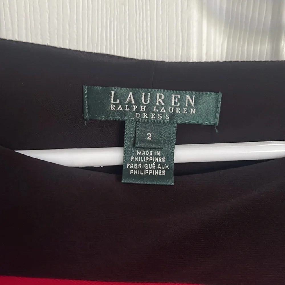 Dress - Picture 3 of 3